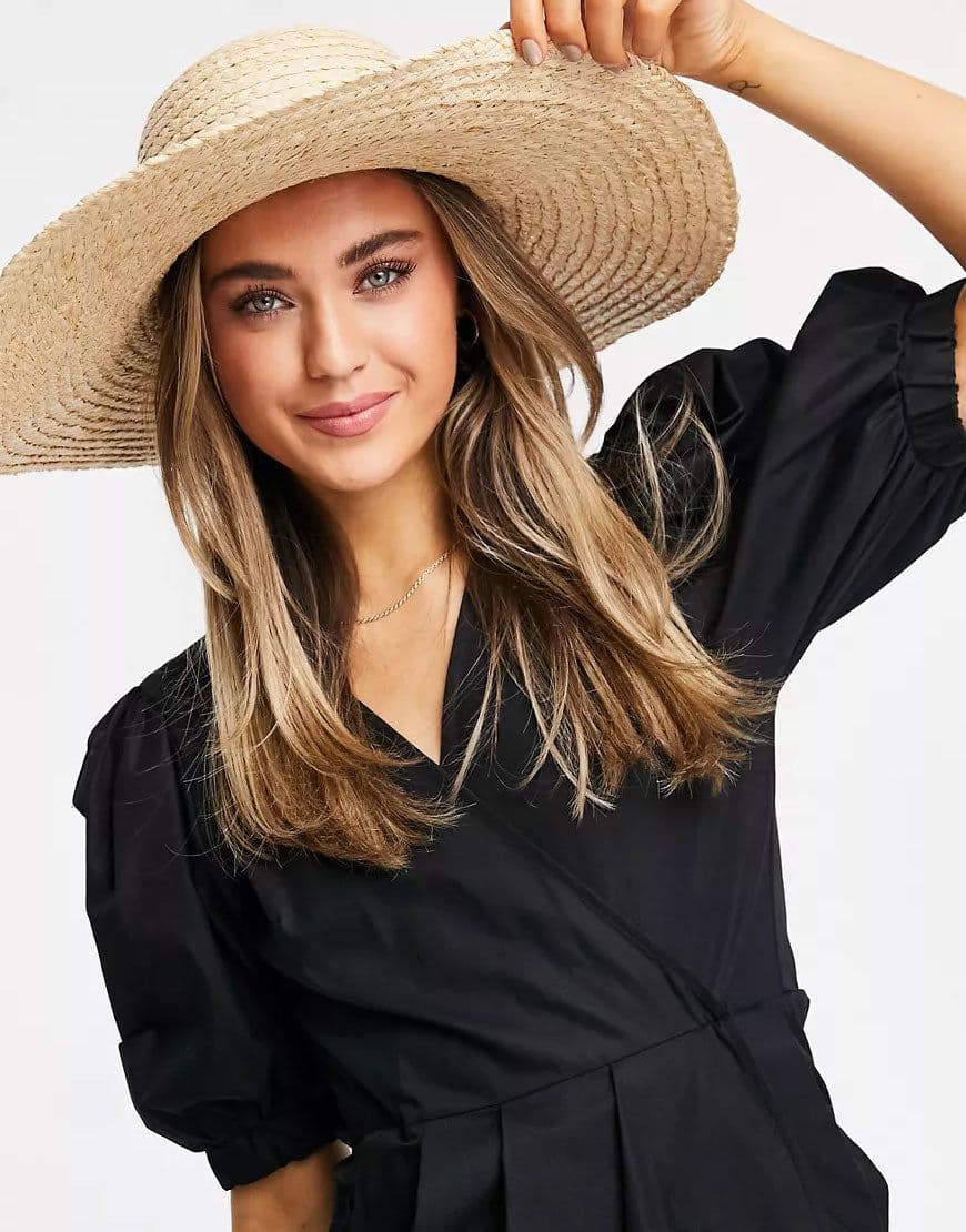 Women's Wide Brim Straw Sun Hat